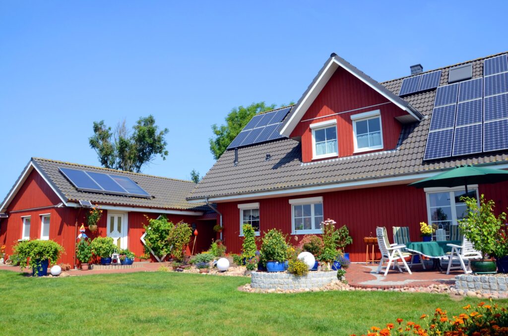 Villa med solceller på taket